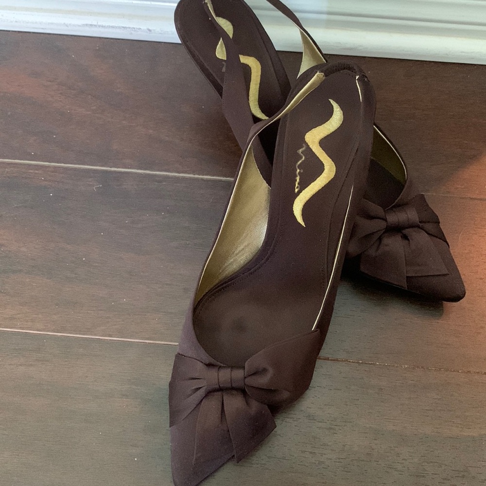 Chocolate brown dress shoe size 9